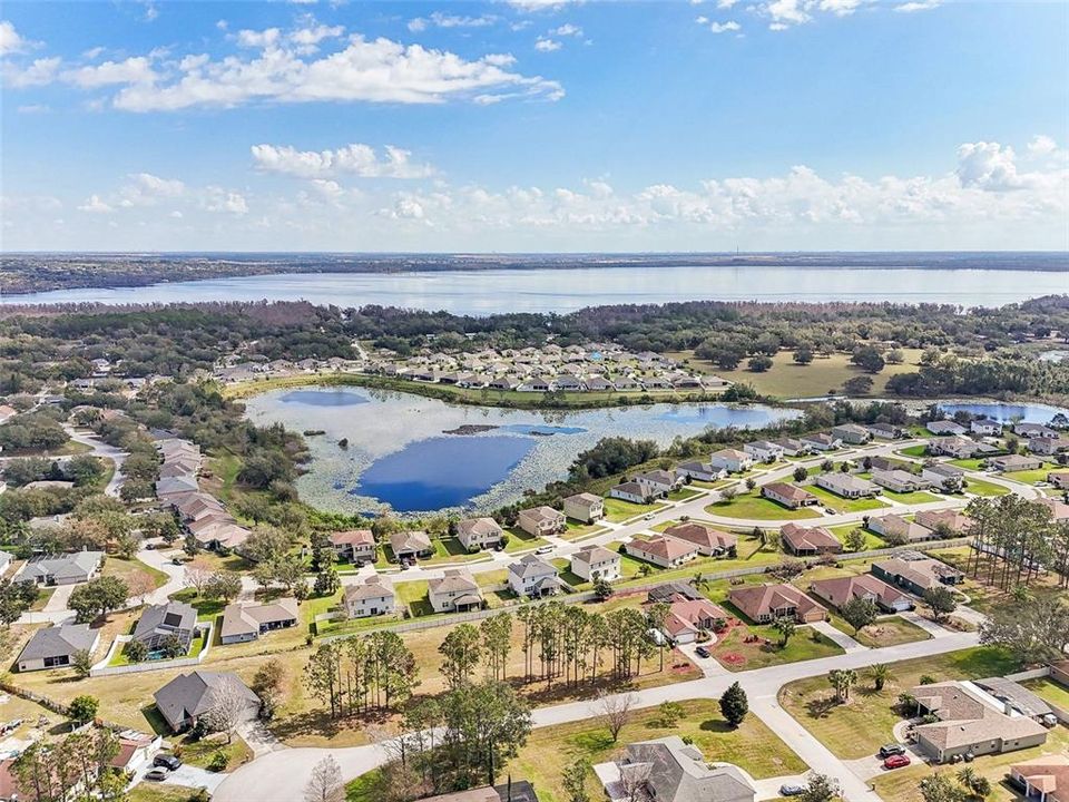 待售: $470,000 (4 贝兹, 2 浴室, 2980 平方英尺)