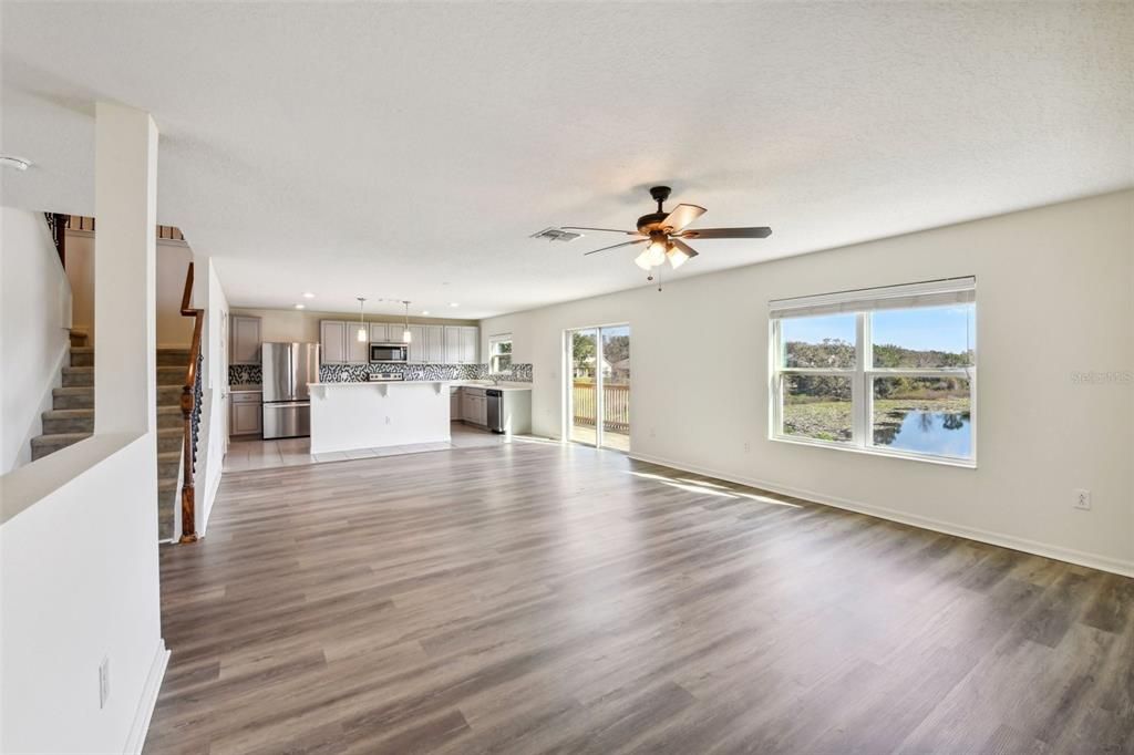 待售: $470,000 (4 贝兹, 2 浴室, 2980 平方英尺)