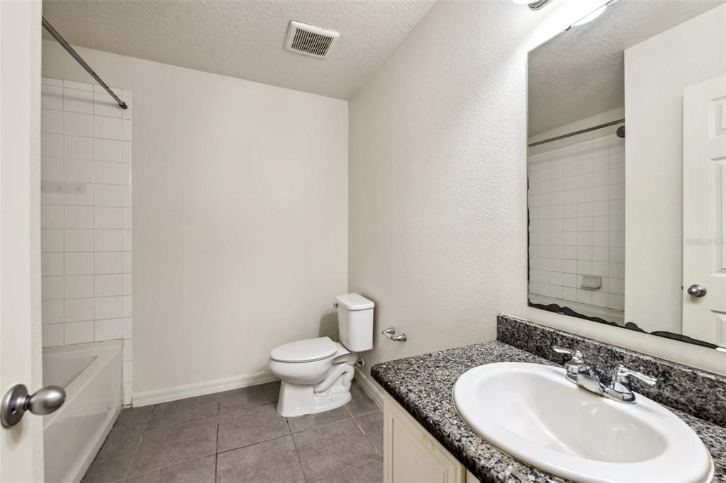 待售: $470,000 (4 贝兹, 2 浴室, 2980 平方英尺)