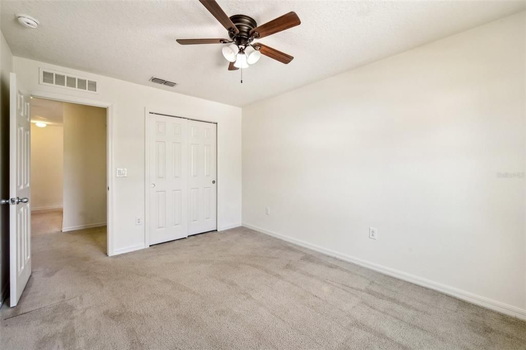 待售: $470,000 (4 贝兹, 2 浴室, 2980 平方英尺)