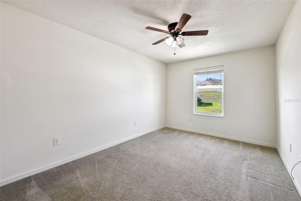 待售: $470,000 (4 贝兹, 2 浴室, 2980 平方英尺)