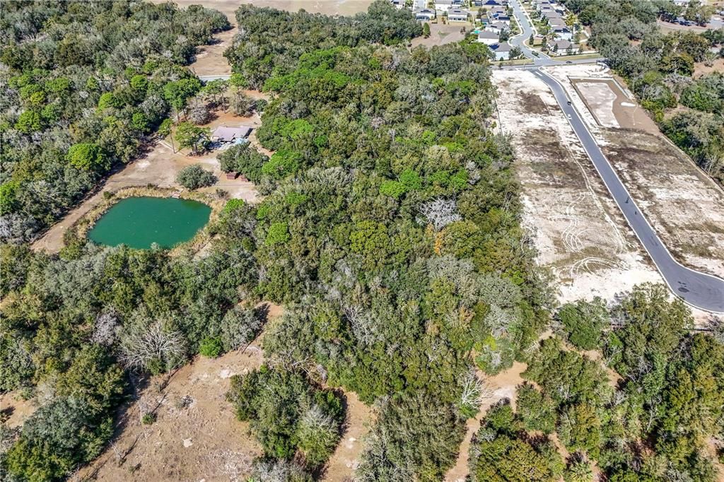 На продажу: $995,000 (6.58 acres)