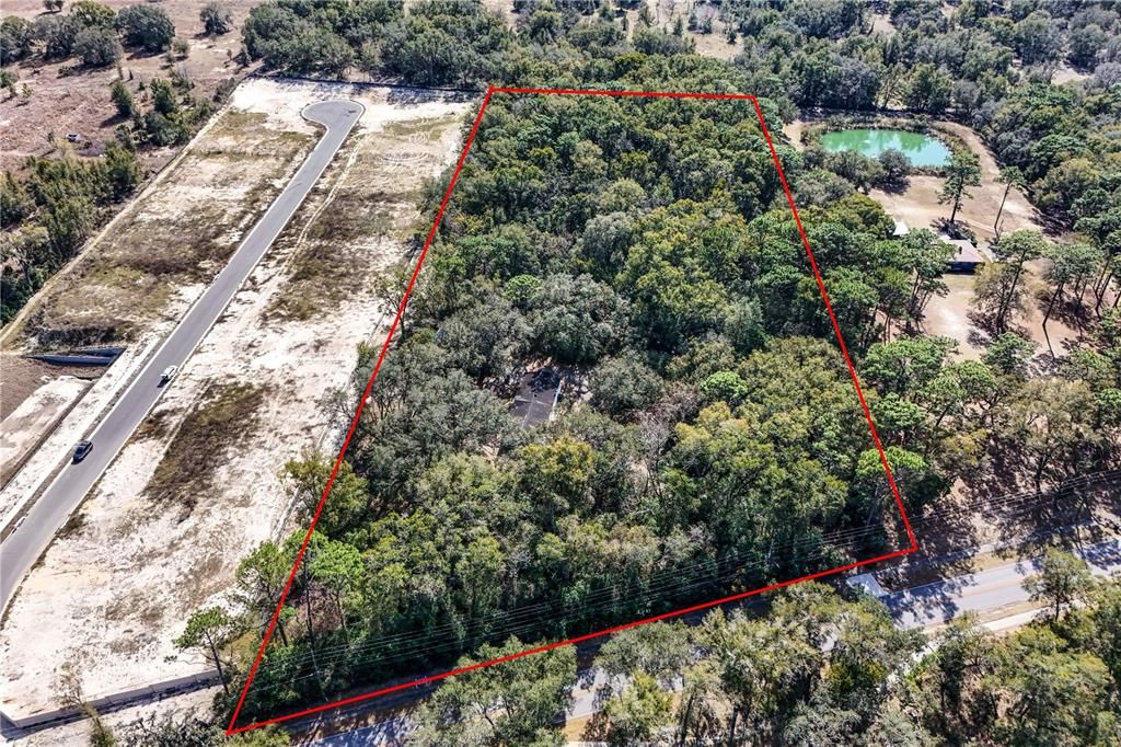 На продажу: $995,000 (6.58 acres)