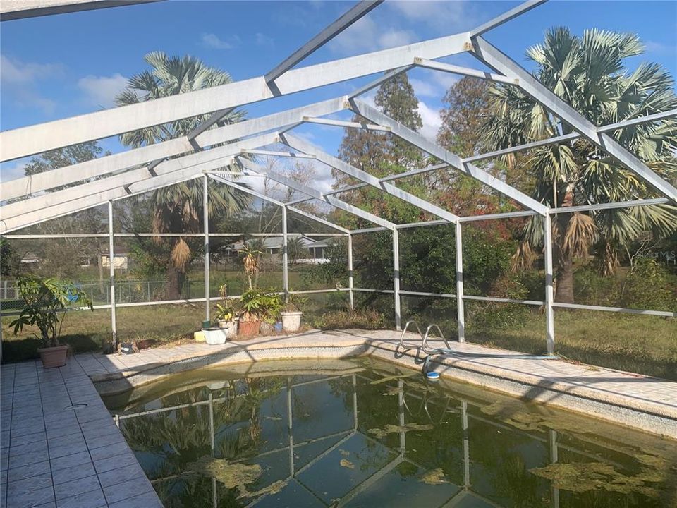 合同活跃: $149,900 (3 贝兹, 2 浴室, 1613 平方英尺)