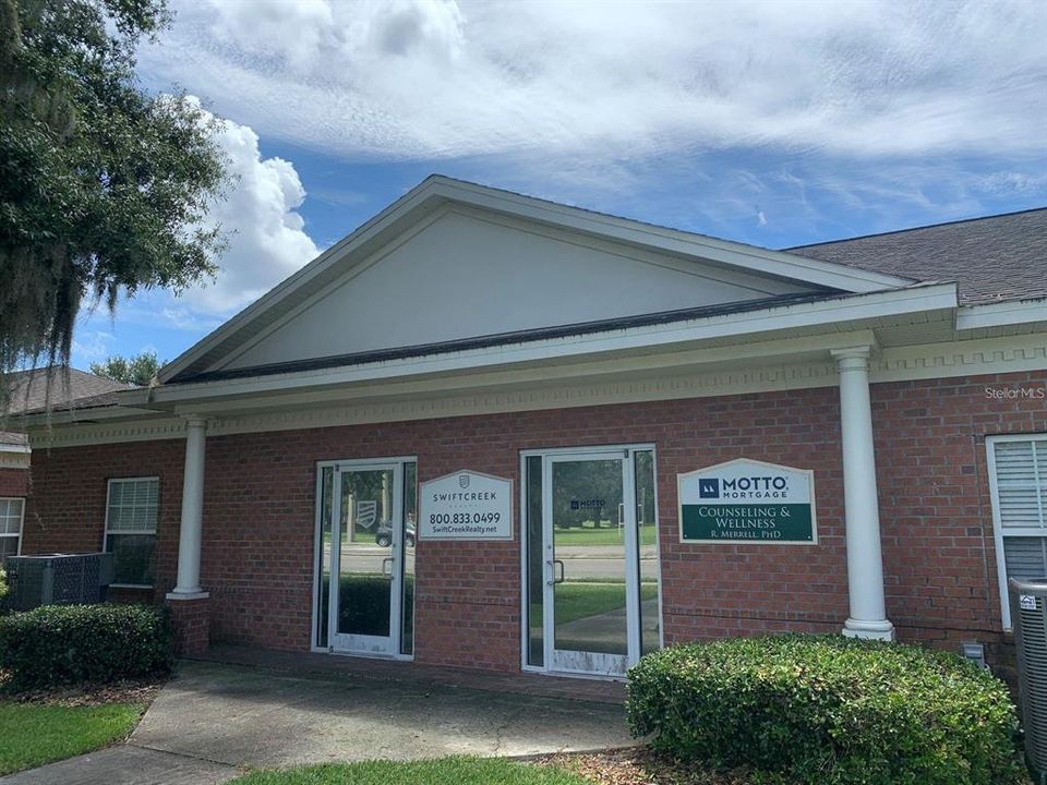 Recently Sold: $2,400 (0 beds, 0 baths, 1282 Square Feet)