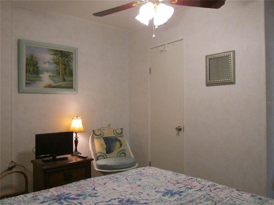 На продажу: $170,000 (3 спален, 2 ванн, 1056 Квадратных фут)