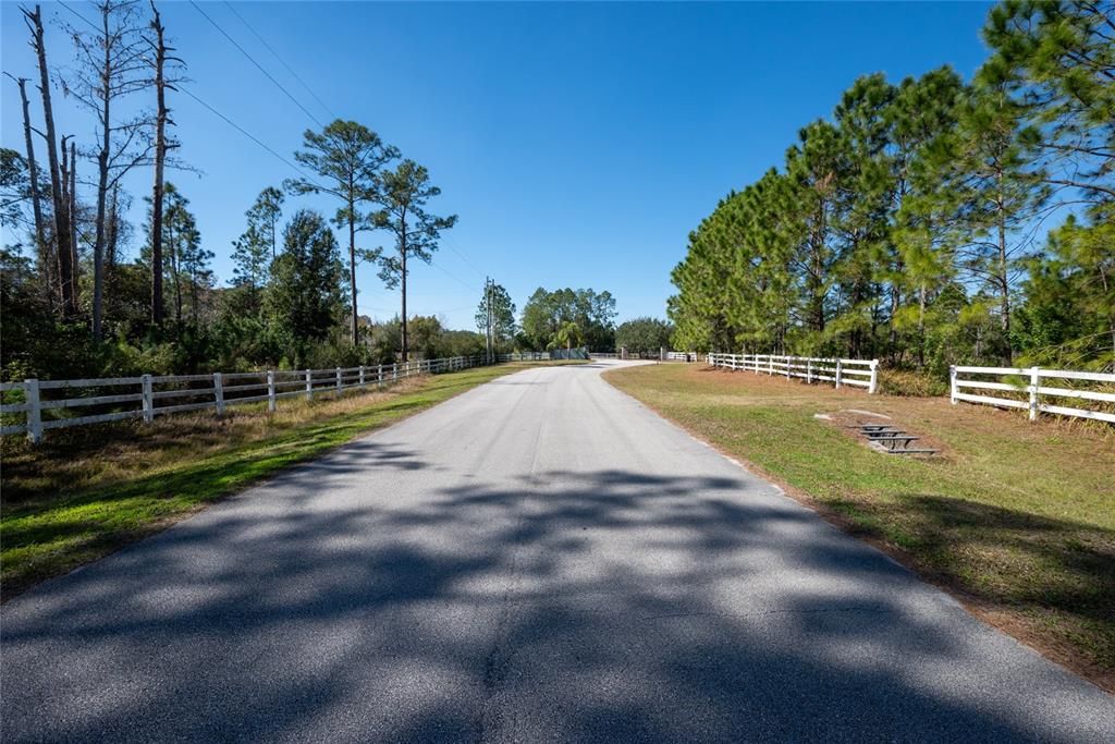 En Venta: $1,189,000 (5.92 acres)