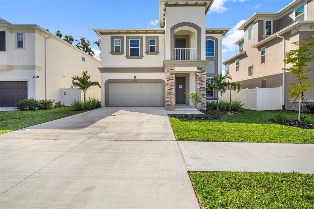 Recently Sold: $1,049,990 (4 beds, 3 baths, 3004 Square Feet)