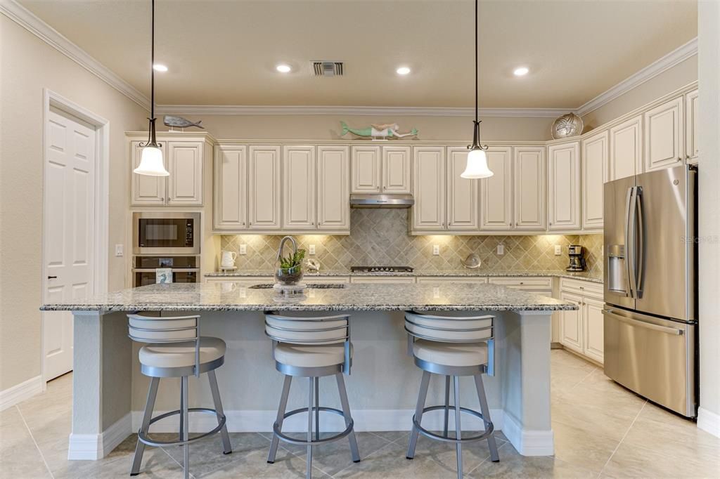 For Rent: $12,500 (4 beds, 3 baths, 2247 Square Feet)