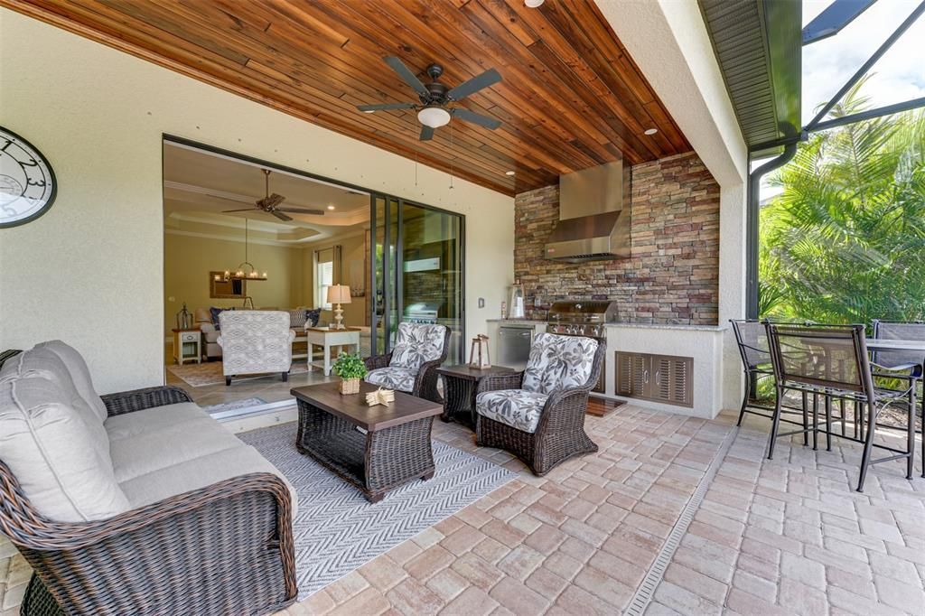 For Rent: $12,500 (4 beds, 3 baths, 2247 Square Feet)