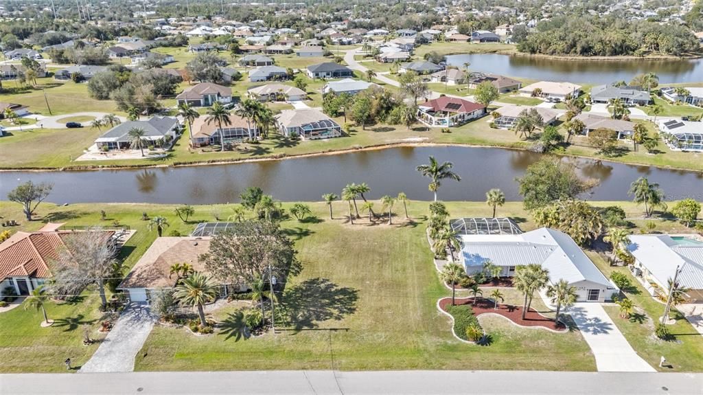 待售: $69,900 (0.22 acres)