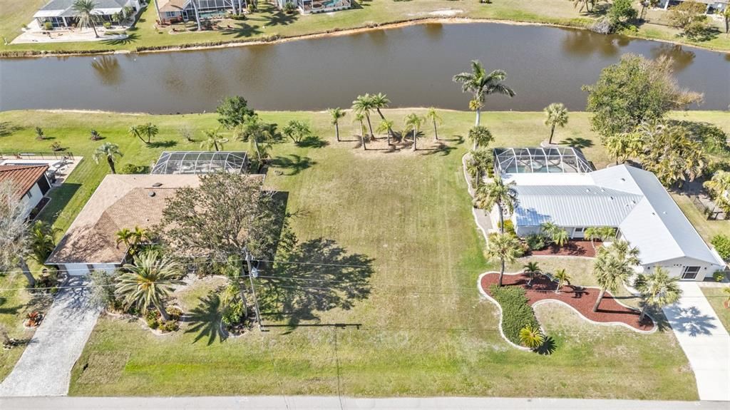 待售: $69,900 (0.22 acres)