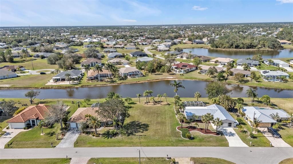 待售: $69,900 (0.22 acres)