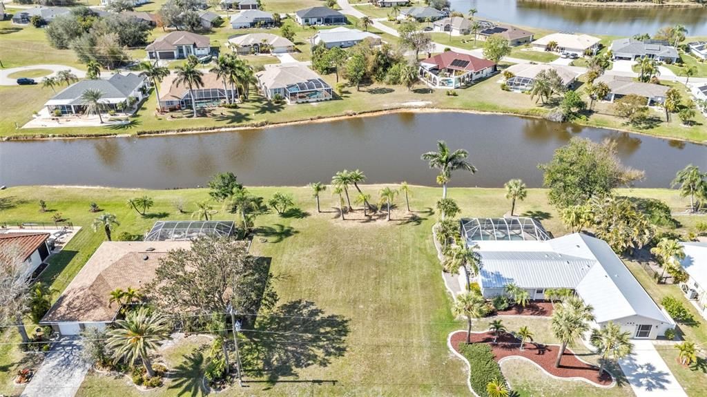 待售: $69,900 (0.22 acres)