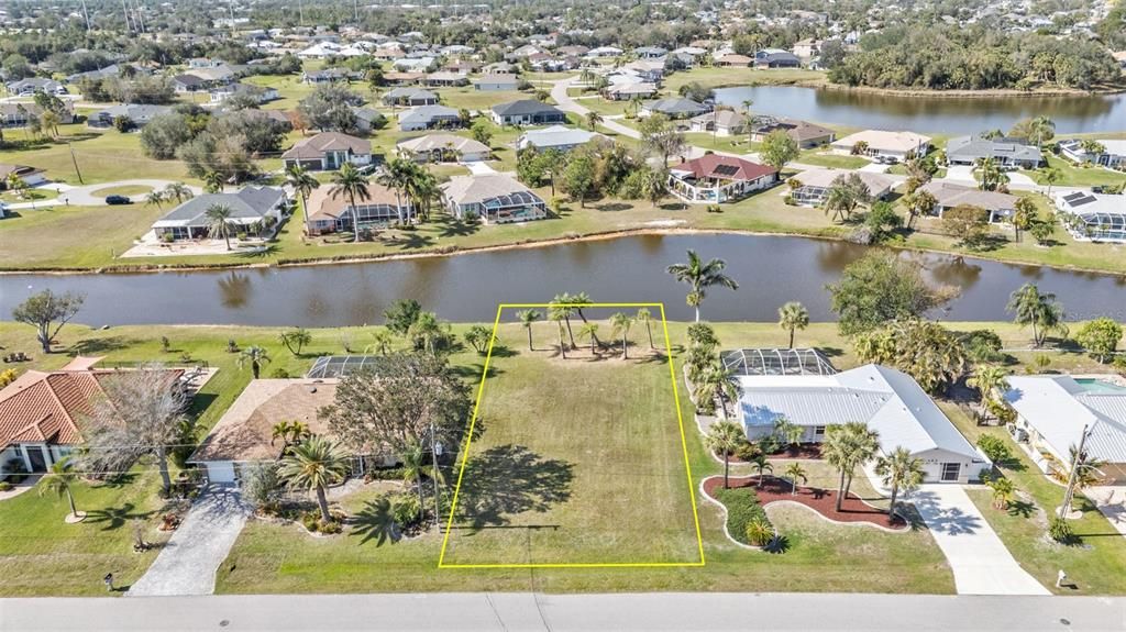 待售: $69,900 (0.22 acres)