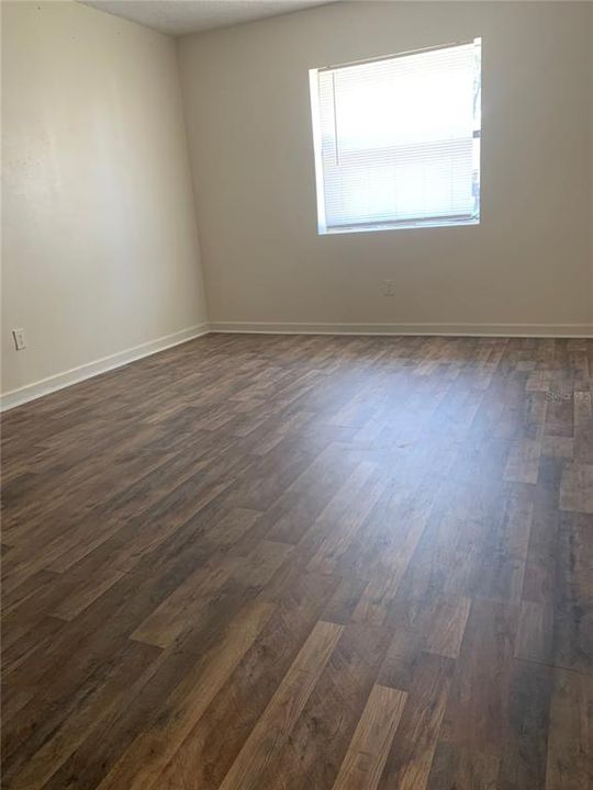 На продажу: $205,000 (3 спален, 2 ванн, 1292 Квадратных фут)