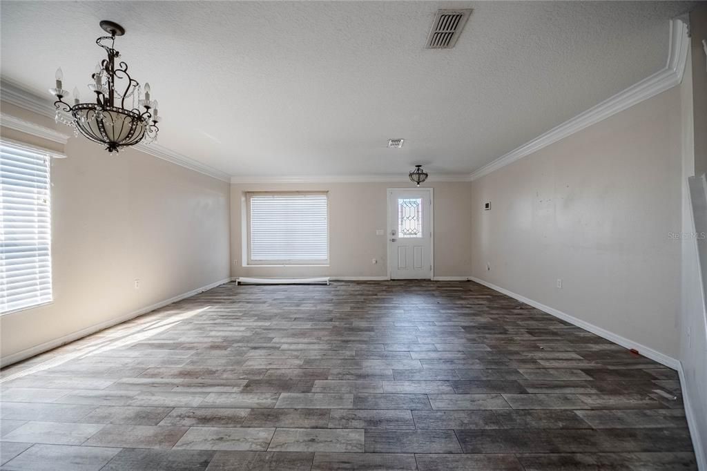 Active With Contract: $345,000 (4 beds, 2 baths, 2965 Square Feet)