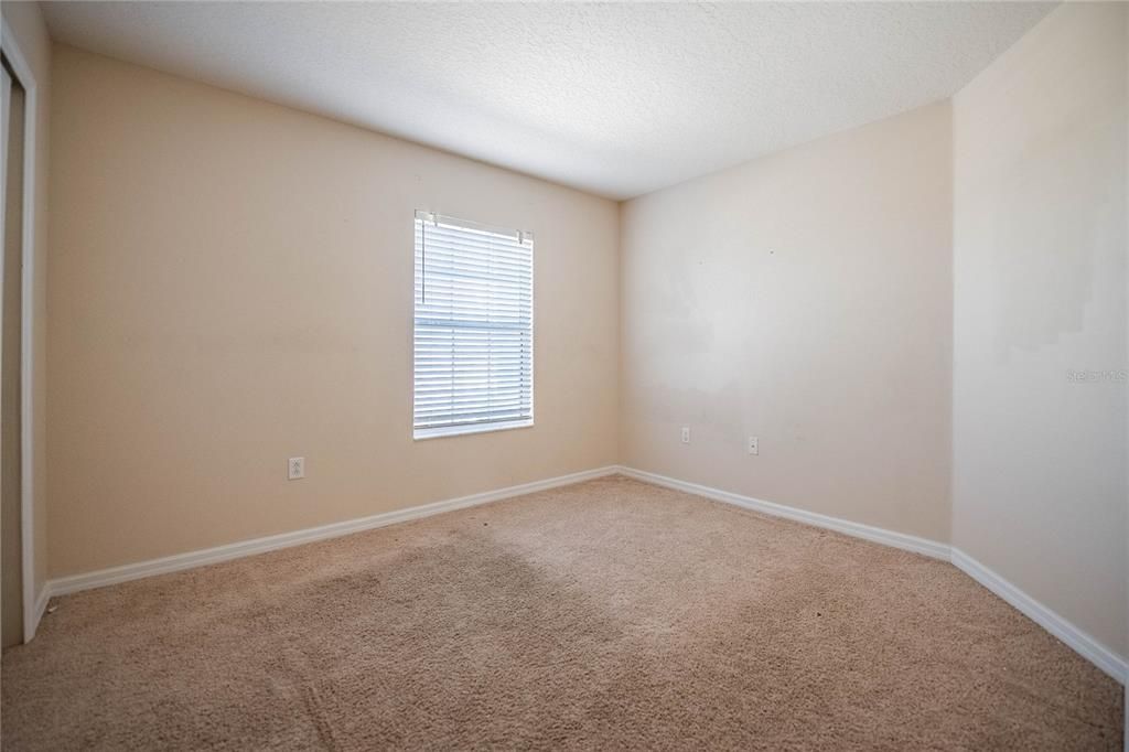 Active With Contract: $345,000 (4 beds, 2 baths, 2965 Square Feet)