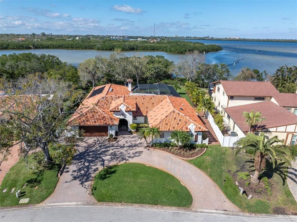 Recently Sold: $1,700,000 (4 beds, 4 baths, 2952 Square Feet)