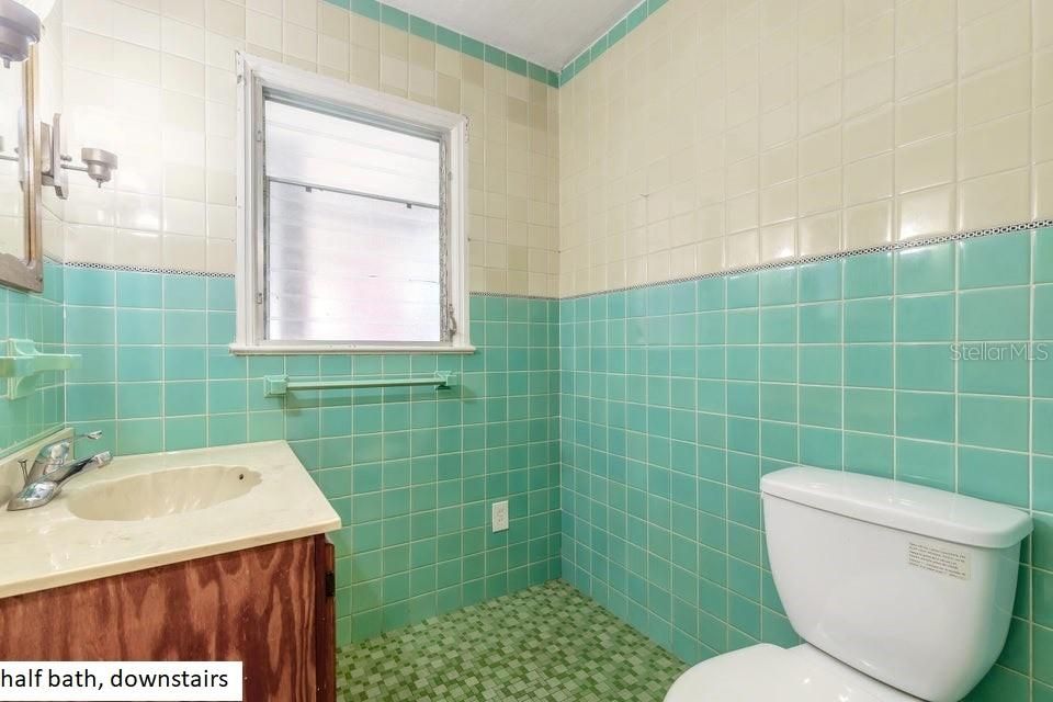 For Sale: $499,999 (6 beds, 0 baths, 3315 Square Feet)