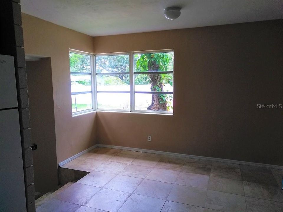 For Sale: $499,999 (6 beds, 0 baths, 3315 Square Feet)