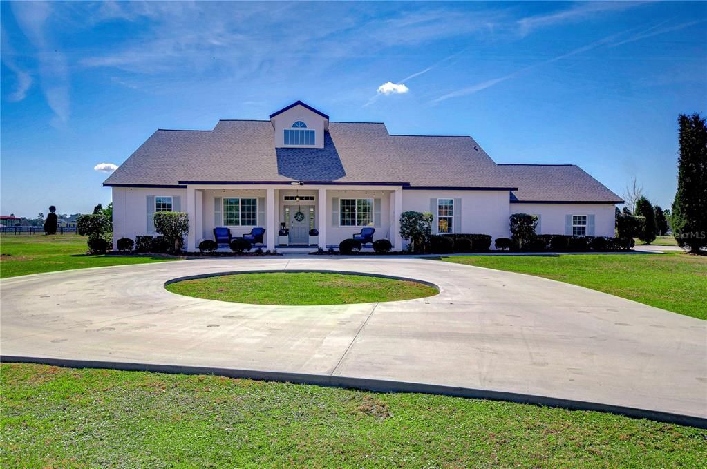 Beautiful home located in the prestigious Lithia Ranch!