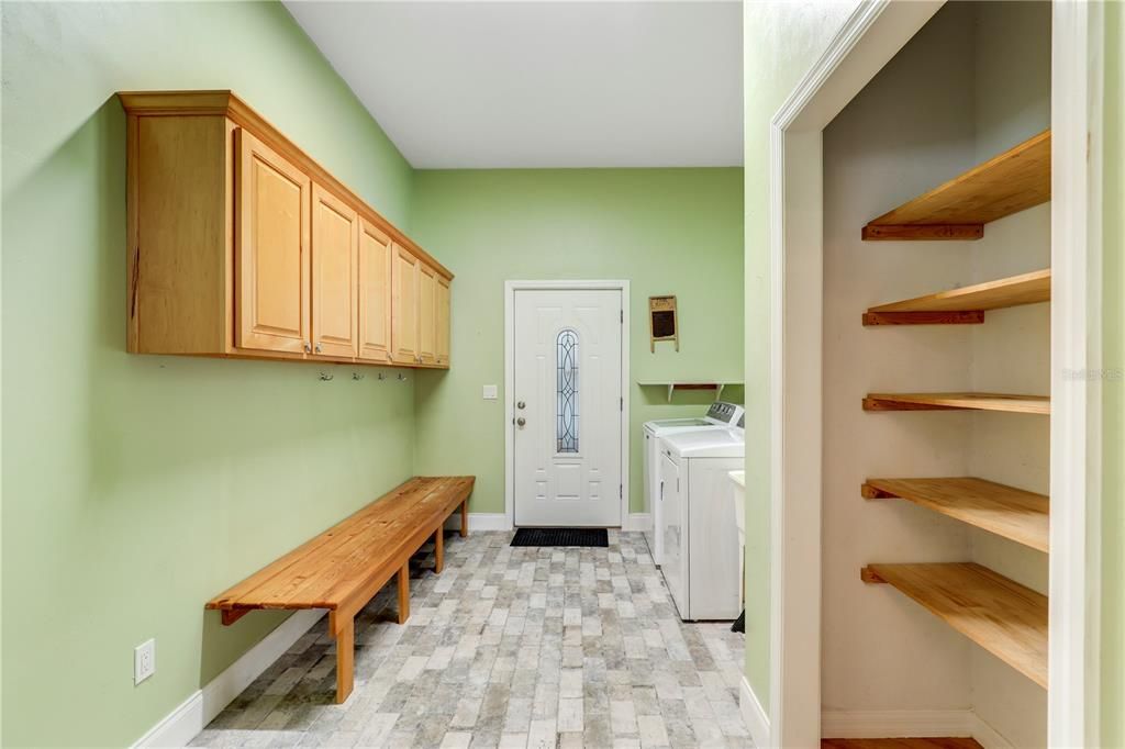 待售: $775,000 (3 贝兹, 3 浴室, 3637 平方英尺)