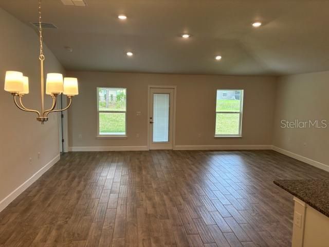 Active With Contract: $251,350 (3 beds, 2 baths, 1720 Square Feet)