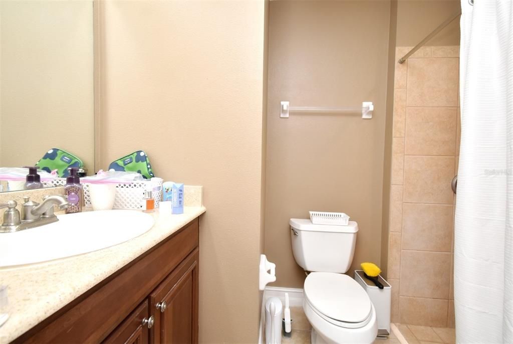 待售: $395,400 (4 贝兹, 3 浴室, 2132 平方英尺)