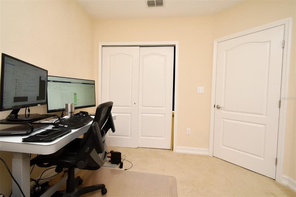 待售: $395,400 (4 贝兹, 3 浴室, 2132 平方英尺)