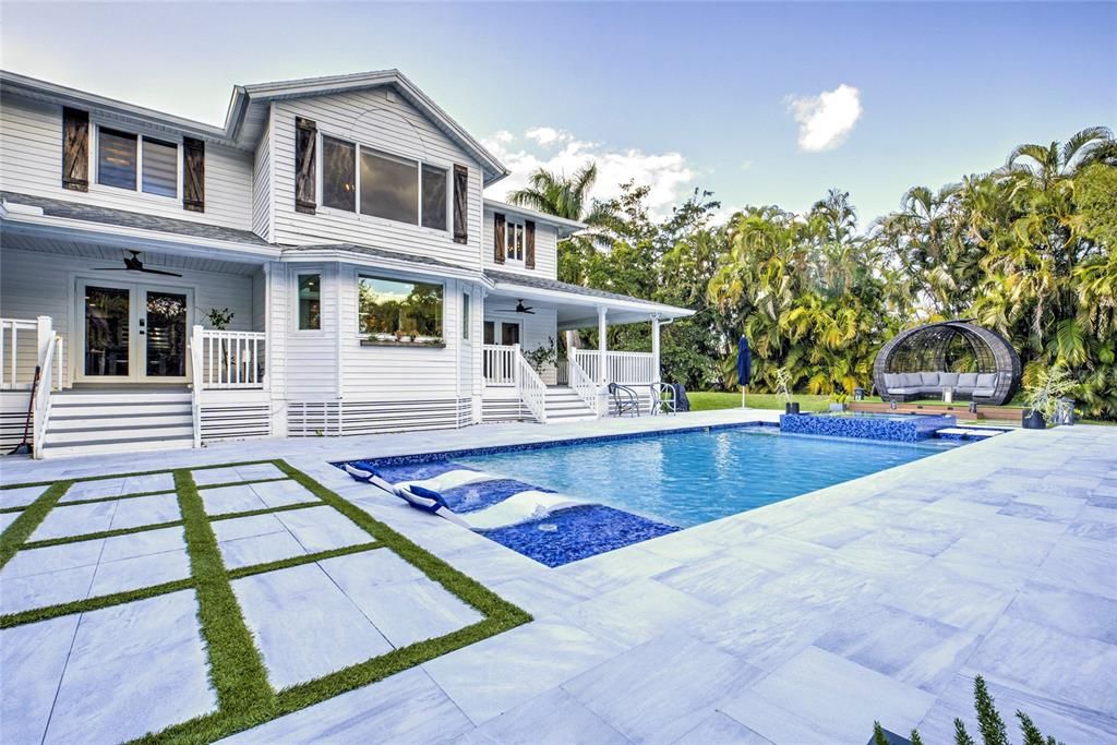 Active With Contract: $2,300,000 (5 beds, 4 baths, 3496 Square Feet)