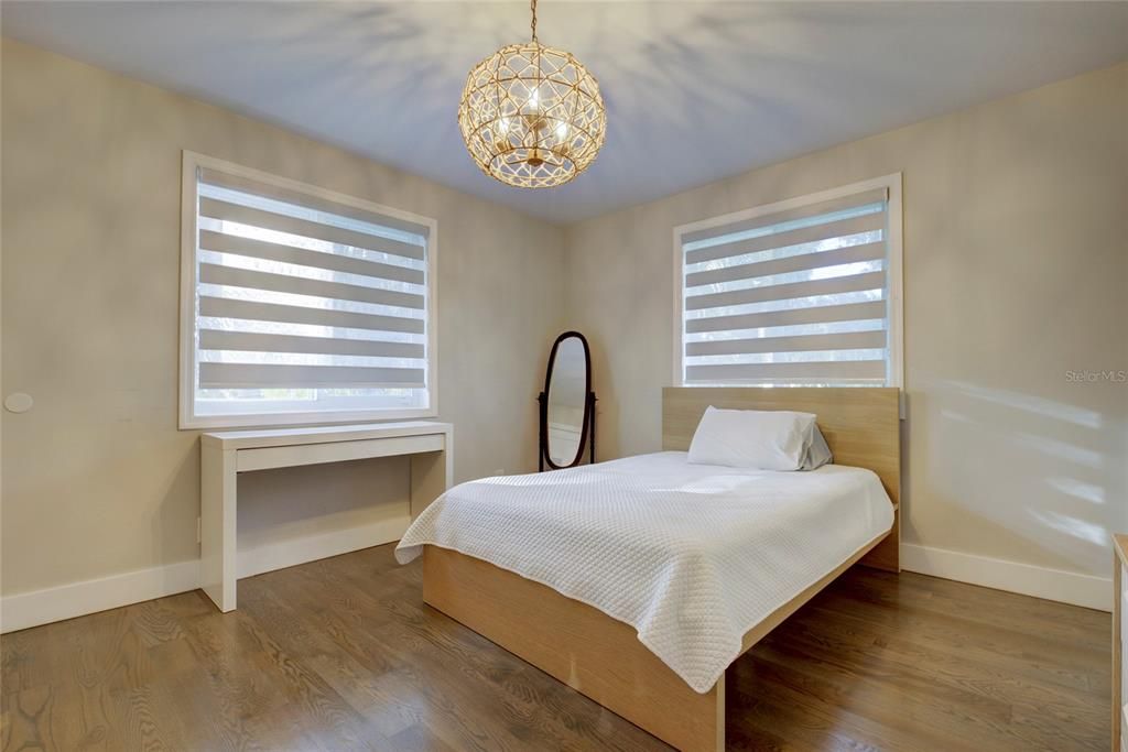 Active With Contract: $2,300,000 (5 beds, 4 baths, 3496 Square Feet)