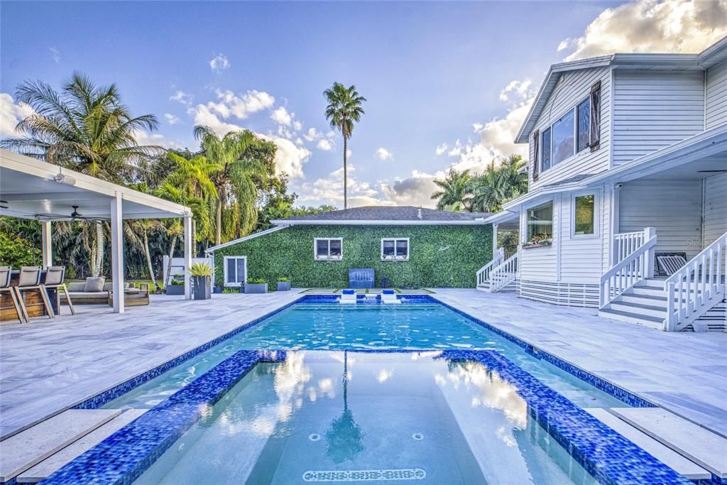 Active With Contract: $2,300,000 (5 beds, 4 baths, 3496 Square Feet)