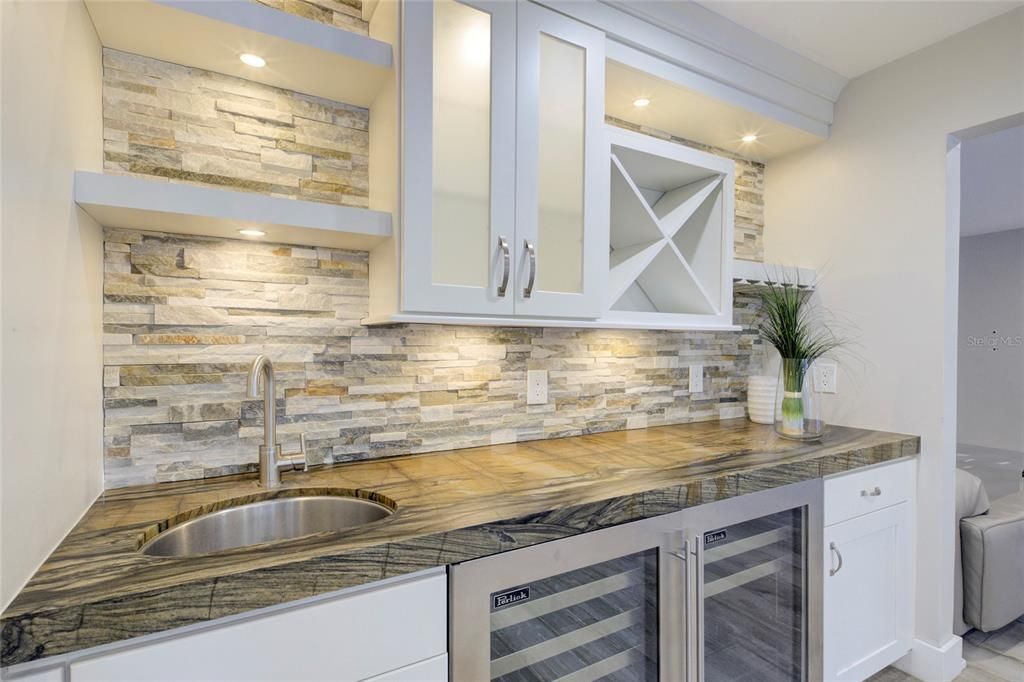 Active With Contract: $2,300,000 (5 beds, 4 baths, 3496 Square Feet)