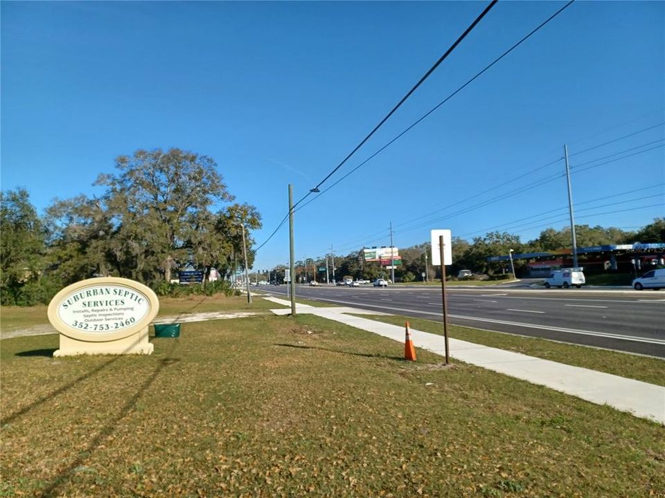 待售: $275,000 (0.78 acres)