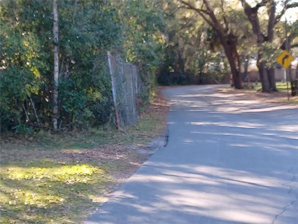 待售: $275,000 (0.78 acres)