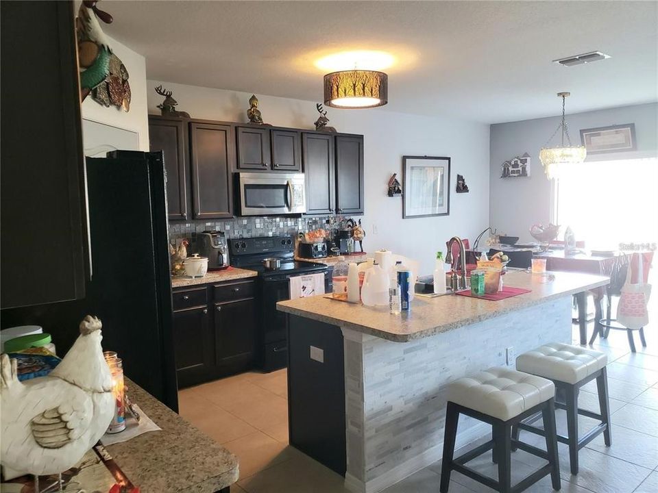 В аренду: $650 (1 спален, 1 ванн, 850 Квадратных фут)