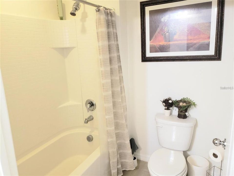 В аренду: $650 (1 спален, 1 ванн, 850 Квадратных фут)