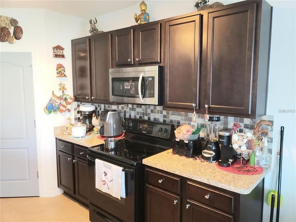 В аренду: $650 (1 спален, 1 ванн, 850 Квадратных фут)