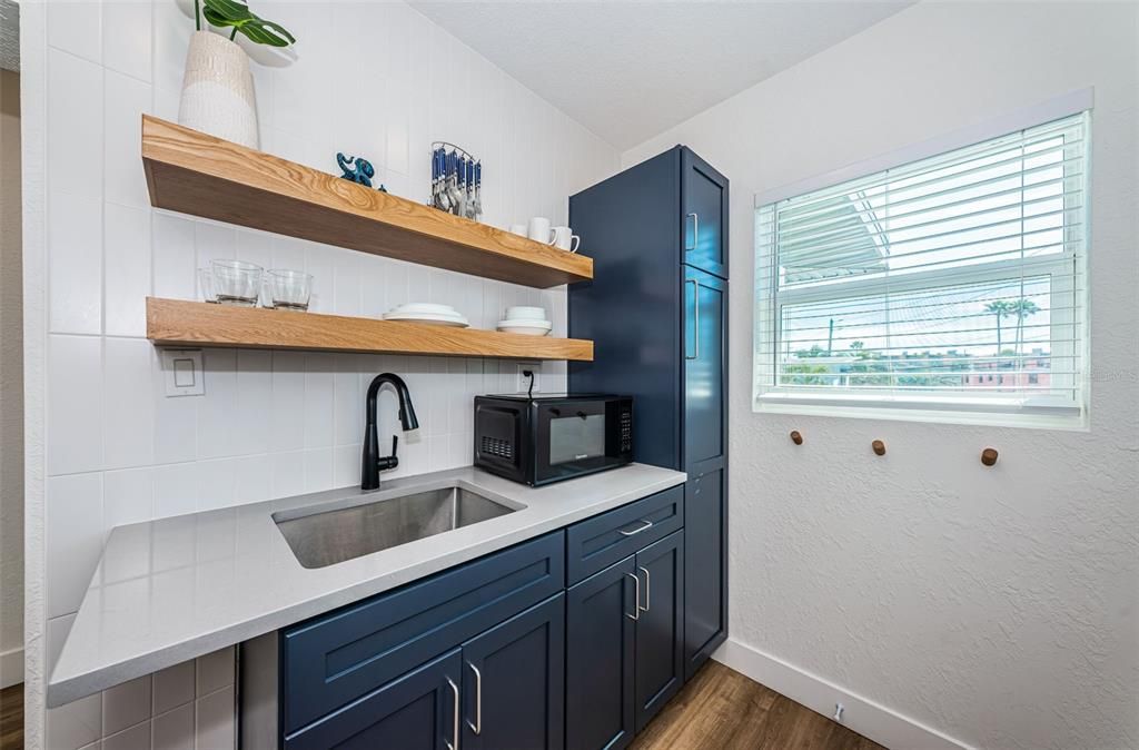 For Sale: $1,999,900 (6 beds, 0 baths, 2938 Square Feet)