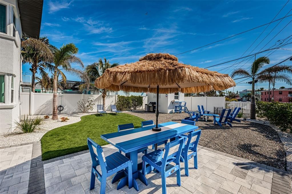 For Sale: $1,999,900 (6 beds, 0 baths, 2938 Square Feet)