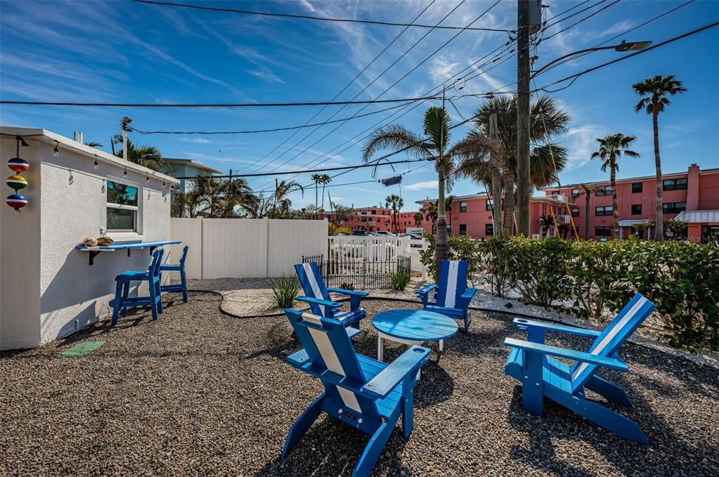 For Sale: $1,999,900 (6 beds, 0 baths, 2938 Square Feet)