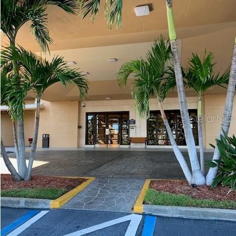 出租: $2,200 (0 贝兹, 1 浴室, 475 平方英尺)