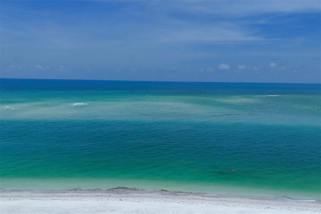 待售: $20,000,000 (6 贝兹, 7 浴室, 8929 平方英尺)