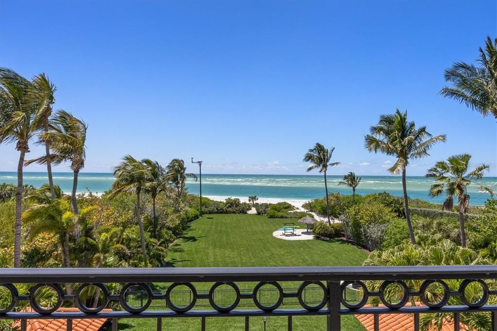 待售: $20,000,000 (6 贝兹, 7 浴室, 8929 平方英尺)