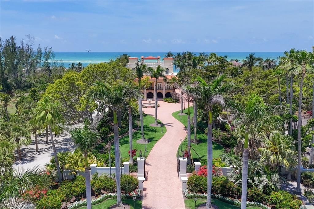 待售: $20,000,000 (6 贝兹, 7 浴室, 8929 平方英尺)