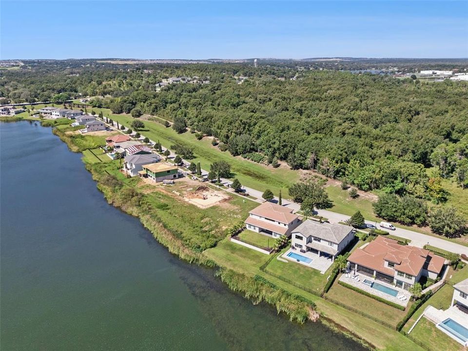 На продажу: $797,000 (0.31 acres)