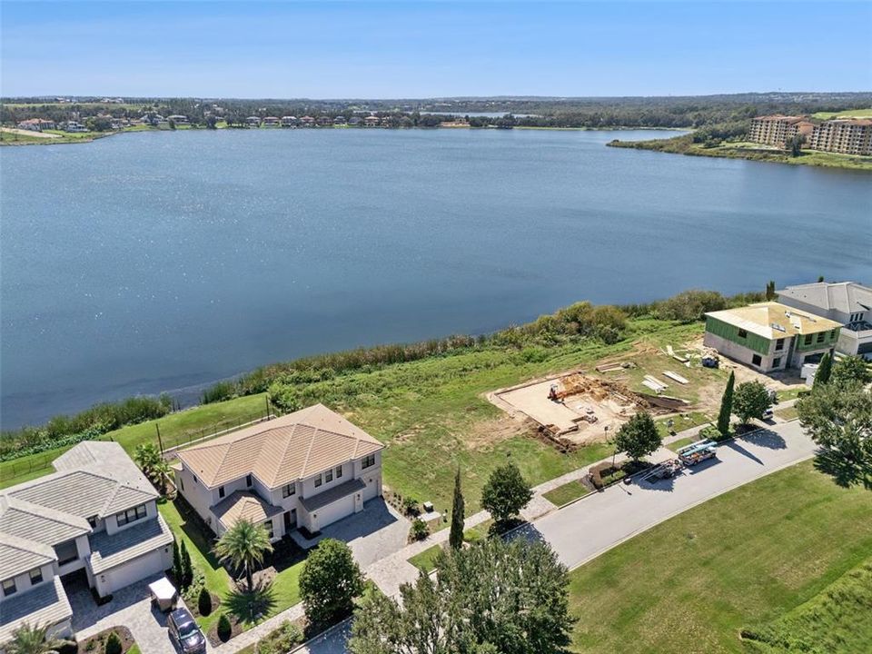 На продажу: $797,000 (0.31 acres)