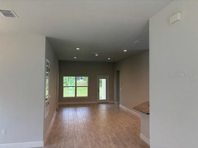 En Venta: $252,350 (4 camas, 2 baños, 1820 Pies cuadrados)