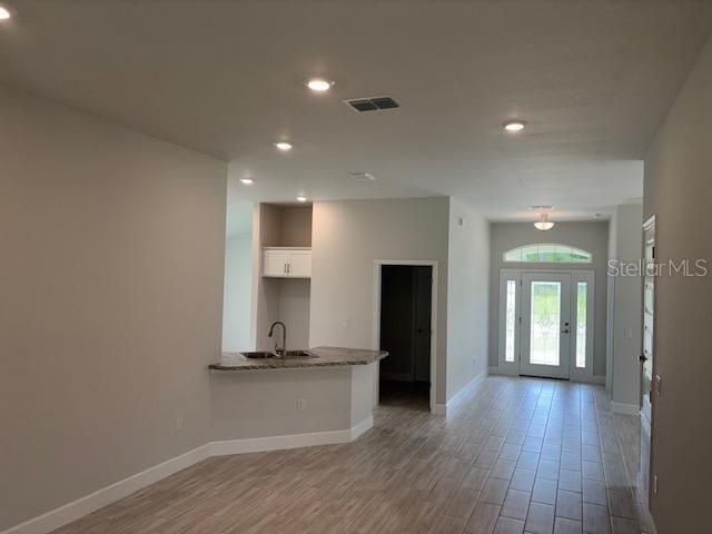 En Venta: $252,350 (4 camas, 2 baños, 1820 Pies cuadrados)